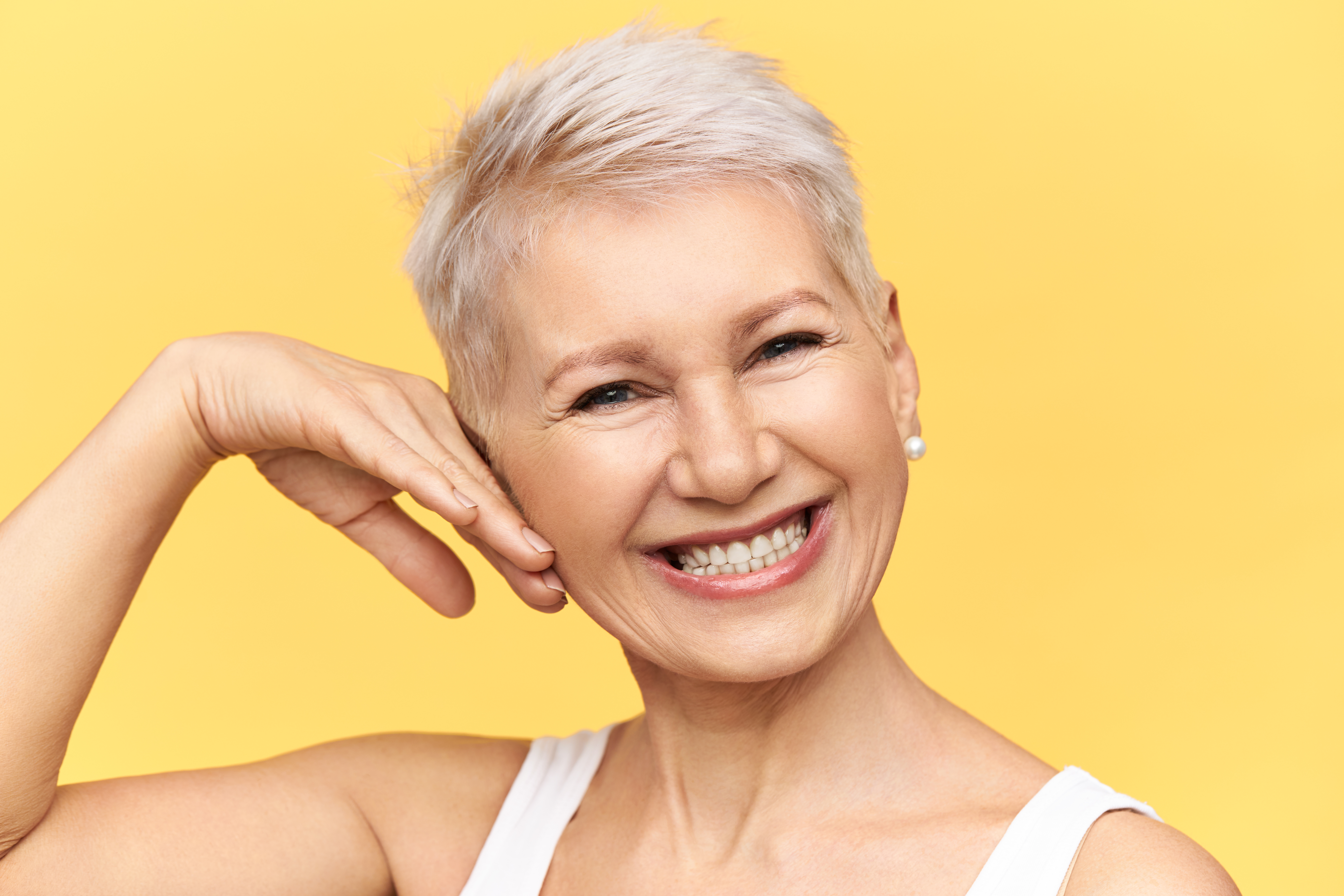 Πώς το οδοντικό νήμα προστατεύει από εγκεφαλικό και καρδιοπάθειες