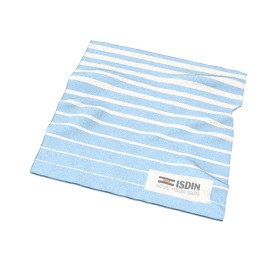 GIFT ISDIN Child Beach Towel 2026 [Love Your Skin]