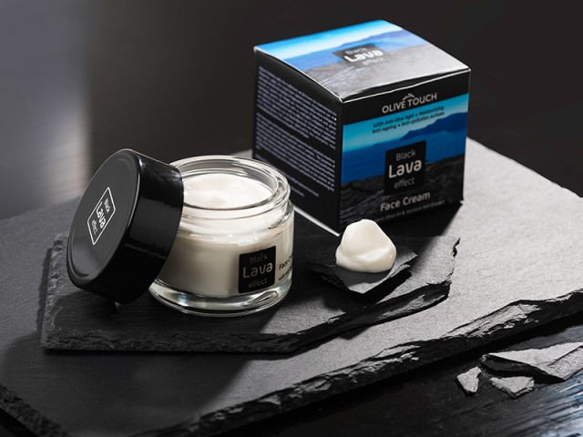 Olive Touch Black Lava Effect Face Cream Anti Pollution & Anti Blue Light Ενυδατική - Αντιγηραντική Κρέμα Προσώπου με Λάβα 50ml
