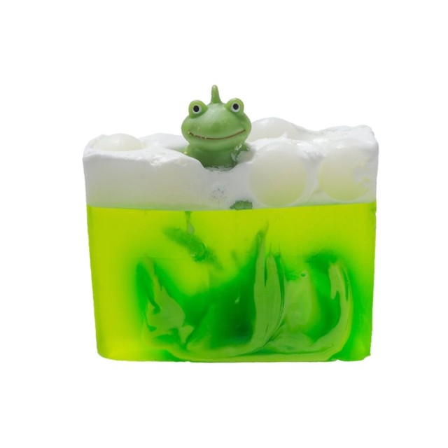 Bomb Cosmetics Its Not Easy Being Green Soap 100gr