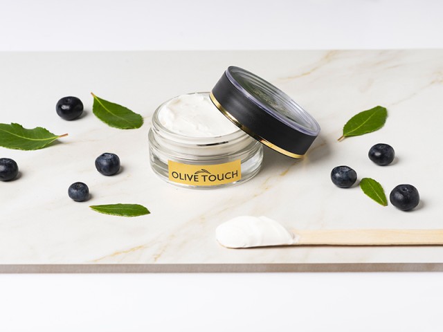 Olive Touch Anti Wrinkle Control System Face Cream Αντιρυτιδική Κρέμα Ημέρας με Βιολογικό Λάδι Ελιάς και Εκχύλισμα Μύρτιλλου 50ml