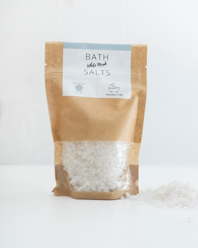Treat Me Well Bath Salts White Musk Άλατα Μπάνιου 250gr