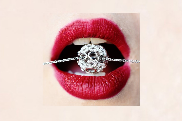 Λευκά δόντια! Λάμπουν σαν διαμάντια!